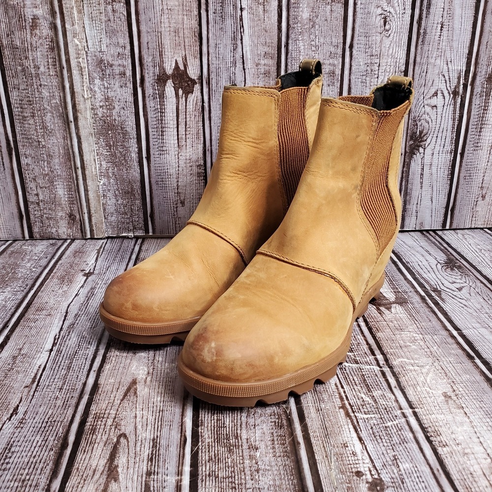 Women's Sorel Joan of Arctic Brown Wedge II Chelsea Brown Boots Size 6.5